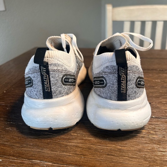 Brooks Glycerin Stealth 20 running shoes size 9 - Picture 8 of 11